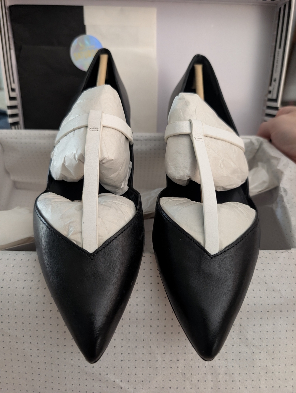 Kate Spade‎ Saturday Black Pointed Toe Women's Flats with White T-Strap